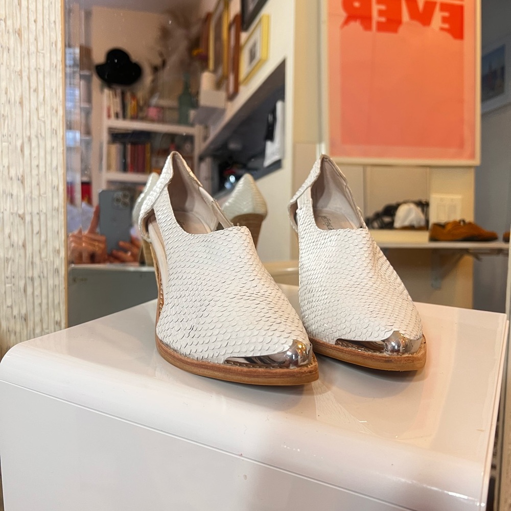 Jefffrey Campbell Gator Leather Shoes